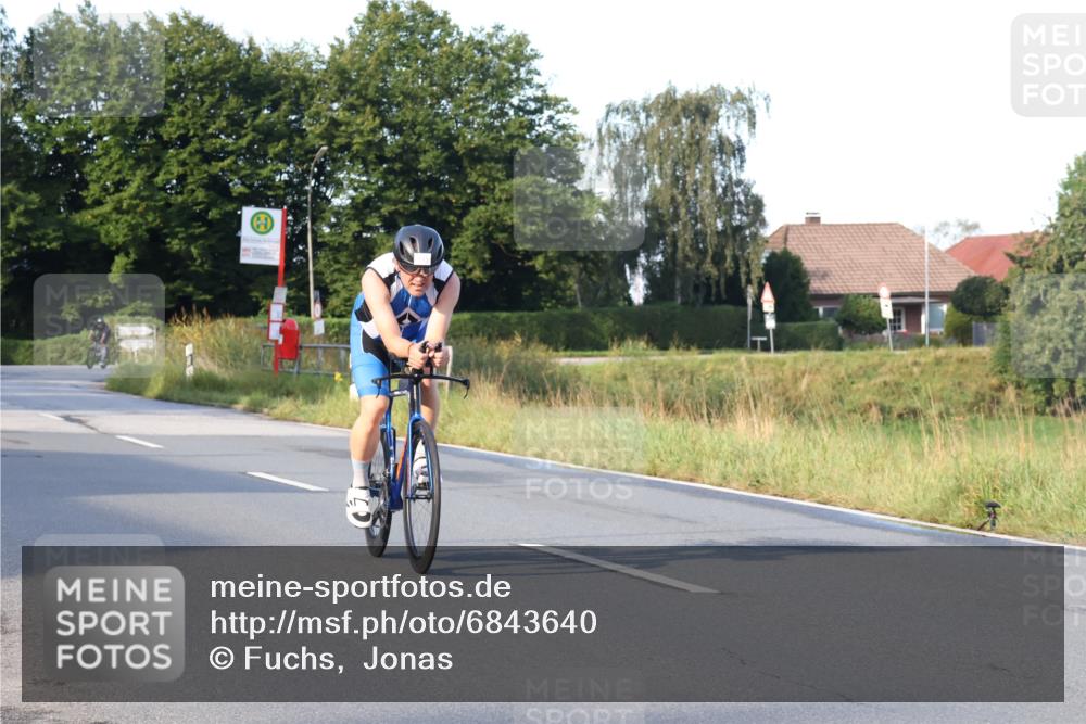 25.08.2024 - Elbe Triathlon Hamburg Fuchs,  Jonas http://msf.ph/oto/6843640 25.08.2024 09:01:30 Radfahren 85, 173, 72 meine-sportfotos.de