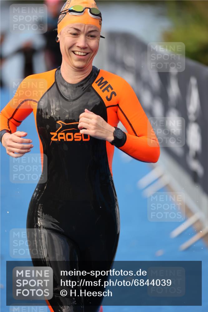 25.08.2024 - Elbe Triathlon Hamburg H.Heesch http://msf.ph/oto/6844039 25.08.2024 08:46:34 Schwimmen 113, 123, 131, 138, 147, 150, 160, 179 meine-sportfotos.de
