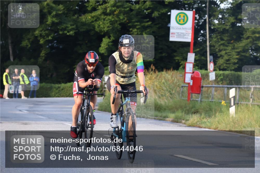 25.08.2024 - Elbe Triathlon Hamburg Fuchs,  Jonas http://msf.ph/oto/6844046 25.08.2024 09:02:14 Radfahren 239, 155 meine-sportfotos.de