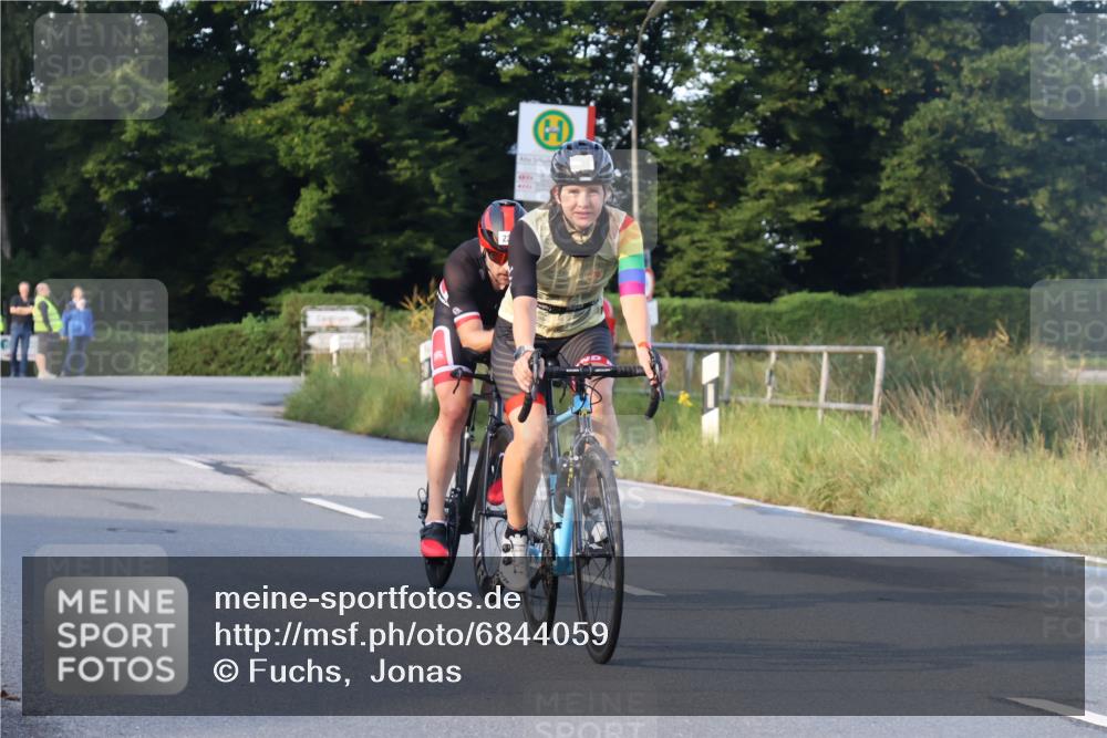 25.08.2024 - Elbe Triathlon Hamburg Fuchs,  Jonas http://msf.ph/oto/6844059 25.08.2024 09:02:14 Radfahren 239, 155 meine-sportfotos.de