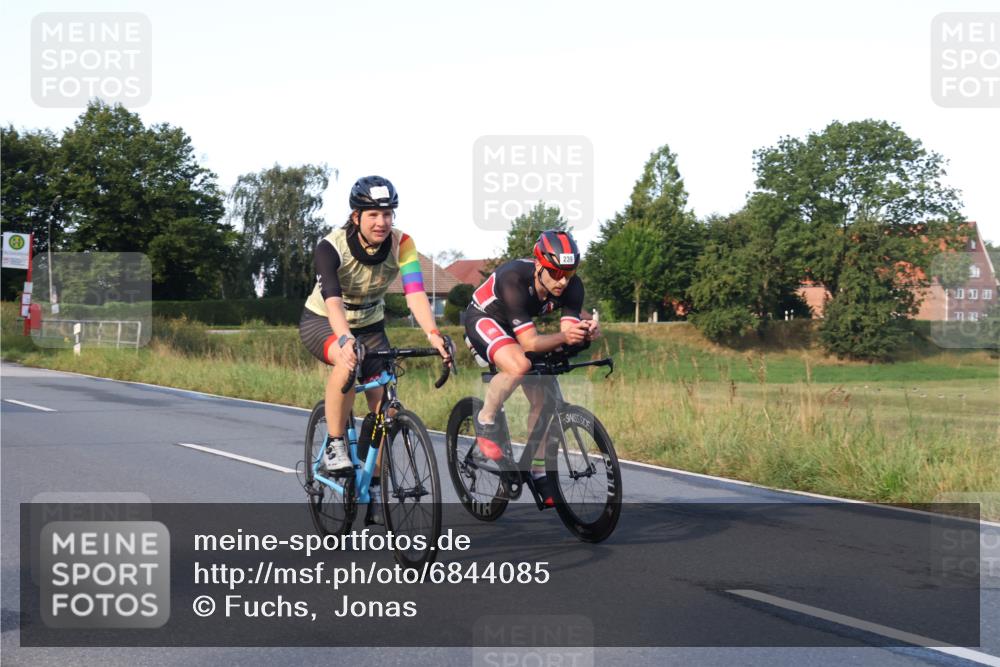 25.08.2024 - Elbe Triathlon Hamburg Fuchs,  Jonas http://msf.ph/oto/6844085 25.08.2024 09:02:15 Radfahren 239, 155 meine-sportfotos.de
