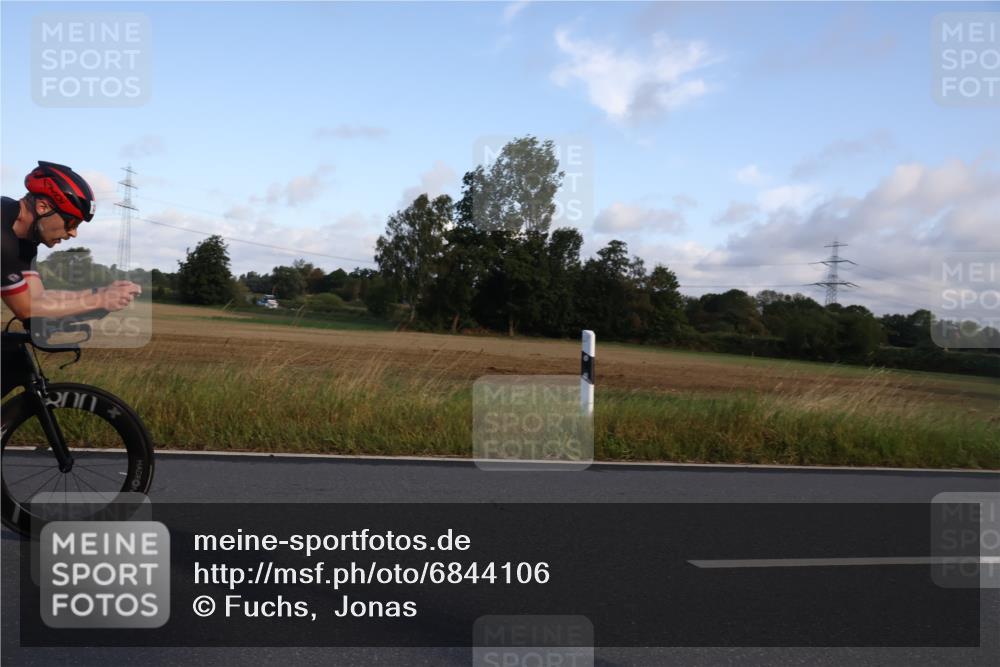 25.08.2024 - Elbe Triathlon Hamburg Fuchs,  Jonas http://msf.ph/oto/6844106 25.08.2024 09:02:16 Radfahren 239, 155 meine-sportfotos.de