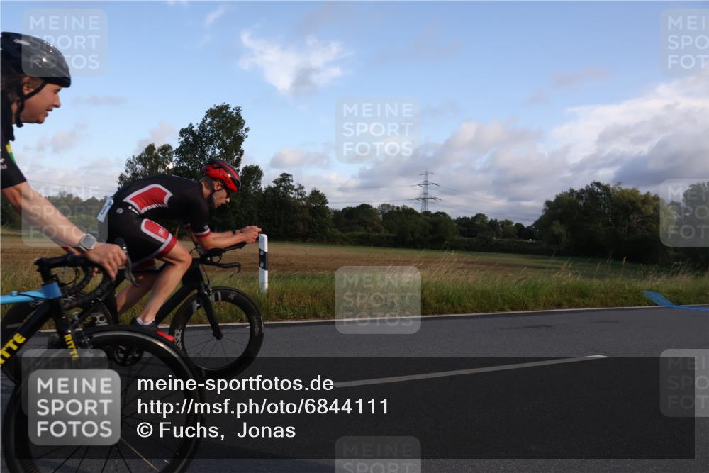 25.08.2024 - Elbe Triathlon Hamburg Fuchs,  Jonas http://msf.ph/oto/6844111 25.08.2024 09:02:16 Radfahren 239, 155 meine-sportfotos.de