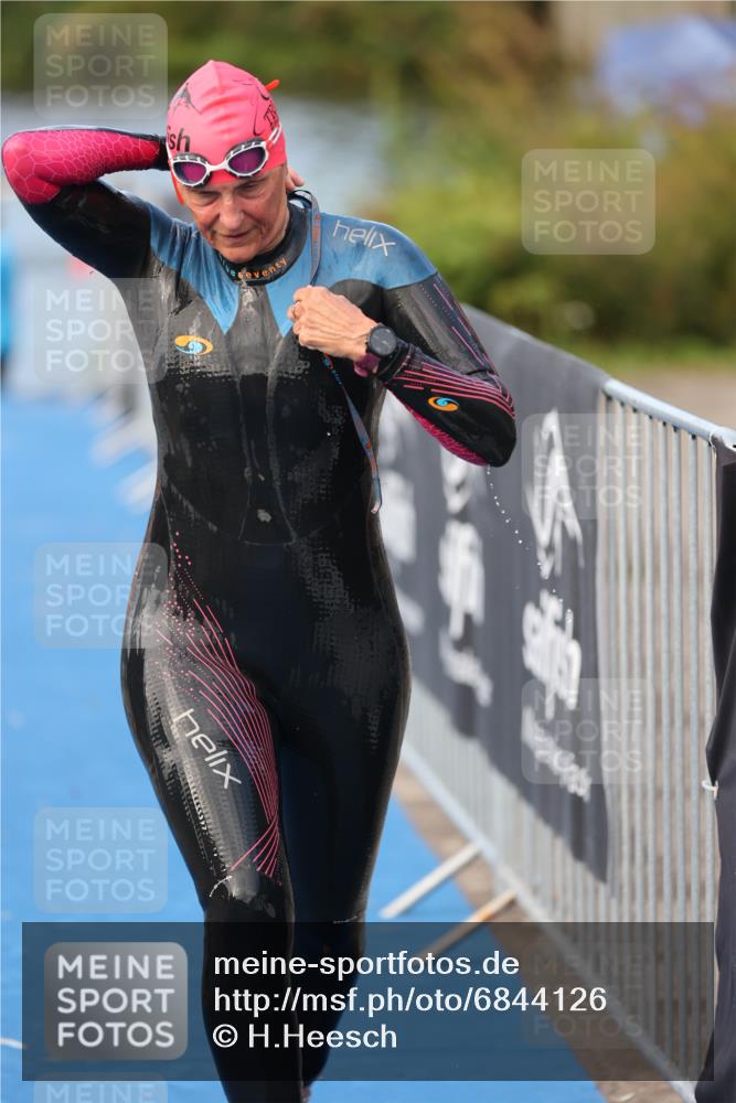25.08.2024 - Elbe Triathlon Hamburg H.Heesch http://msf.ph/oto/6844126 25.08.2024 08:46:39 Schwimmen 113, 131, 138, 147, 150, 179, 198 meine-sportfotos.de