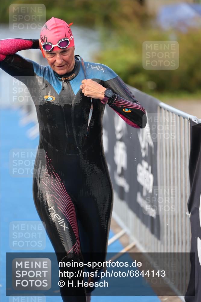25.08.2024 - Elbe Triathlon Hamburg H.Heesch http://msf.ph/oto/6844143 25.08.2024 08:46:39 Schwimmen 113, 131, 138, 147, 150, 179, 198 meine-sportfotos.de