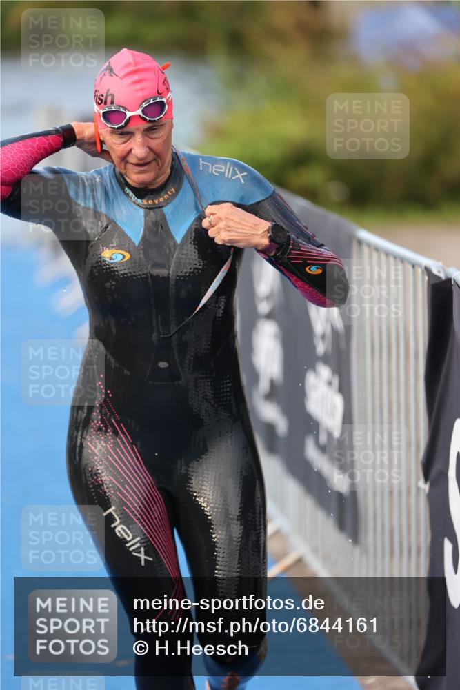 25.08.2024 - Elbe Triathlon Hamburg H.Heesch http://msf.ph/oto/6844161 25.08.2024 08:46:40 Schwimmen 113, 131, 138, 147, 150, 179, 198 meine-sportfotos.de