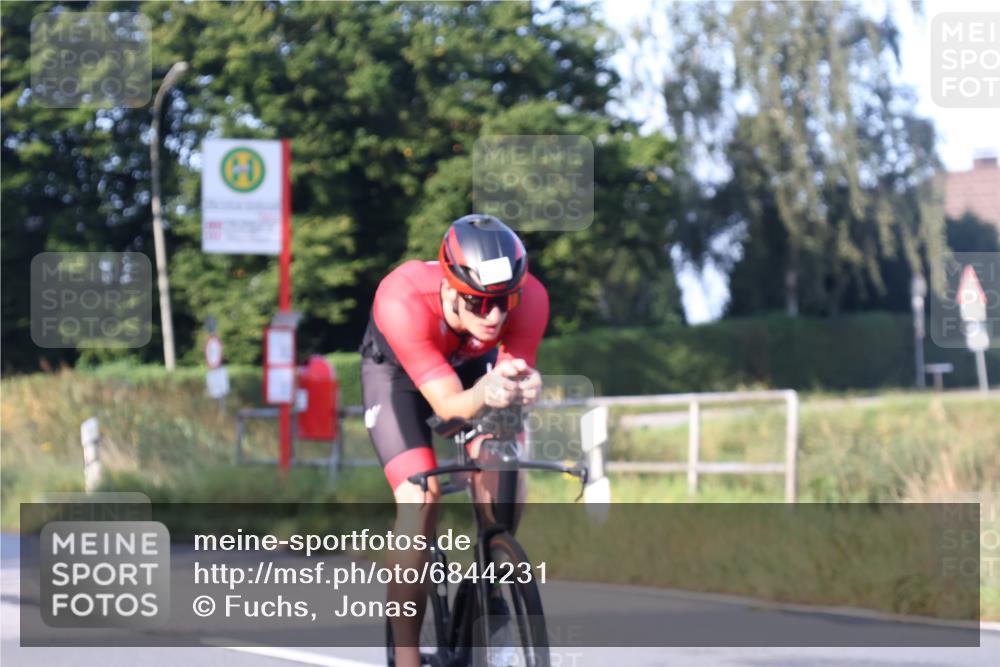 25.08.2024 - Elbe Triathlon Hamburg Fuchs,  Jonas http://msf.ph/oto/6844231 25.08.2024 09:03:14 Radfahren 82 meine-sportfotos.de