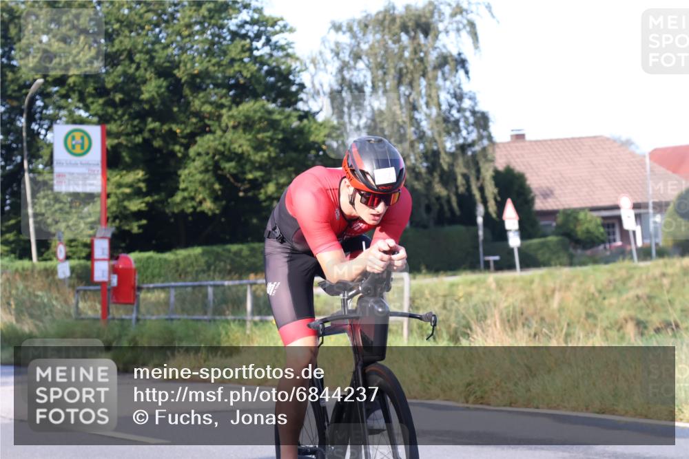 25.08.2024 - Elbe Triathlon Hamburg Fuchs,  Jonas http://msf.ph/oto/6844237 25.08.2024 09:03:15 Radfahren 82 meine-sportfotos.de