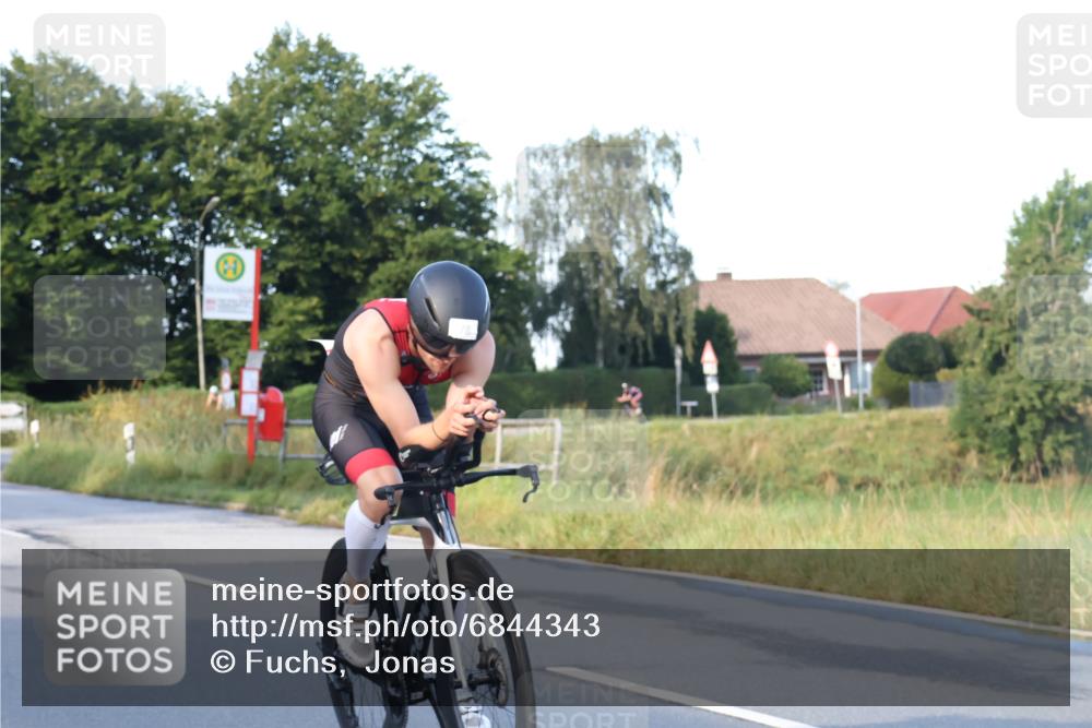25.08.2024 - Elbe Triathlon Hamburg Fuchs,  Jonas http://msf.ph/oto/6844343 25.08.2024 09:03:35 Radfahren 68, 78 meine-sportfotos.de