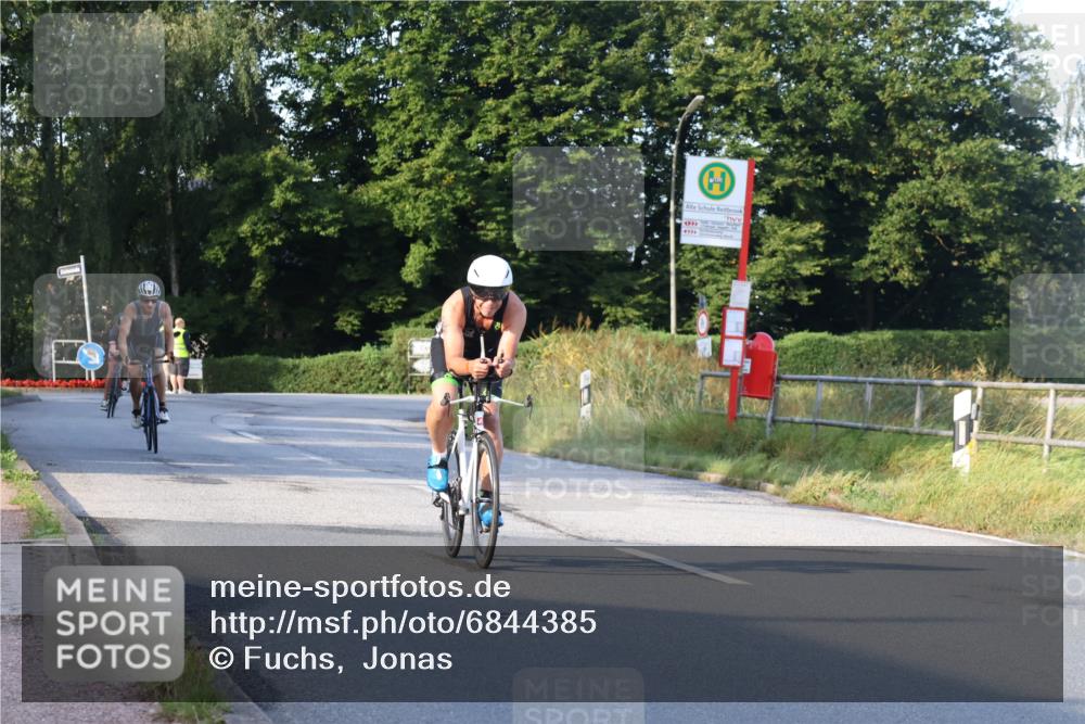 25.08.2024 - Elbe Triathlon Hamburg Fuchs,  Jonas http://msf.ph/oto/6844385 25.08.2024 09:03:41 Radfahren 78, 156, 229, 107 meine-sportfotos.de