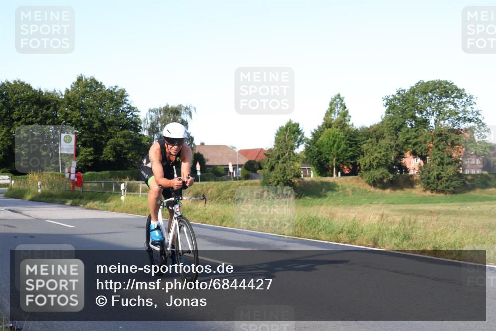 25.08.2024 - Elbe Triathlon Hamburg Fuchs,  Jonas http://msf.ph/oto/6844427 25.08.2024 09:03:42 Radfahren 156, 229, 107 meine-sportfotos.de