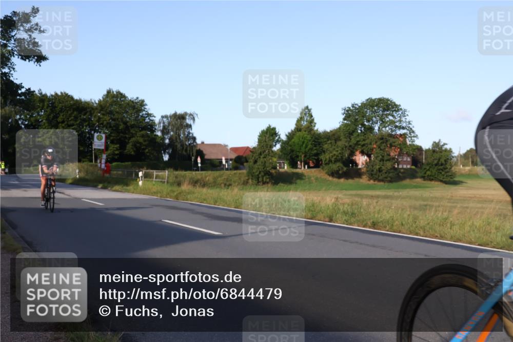 25.08.2024 - Elbe Triathlon Hamburg Fuchs,  Jonas http://msf.ph/oto/6844479 25.08.2024 09:03:45 Radfahren 156, 229, 107 meine-sportfotos.de