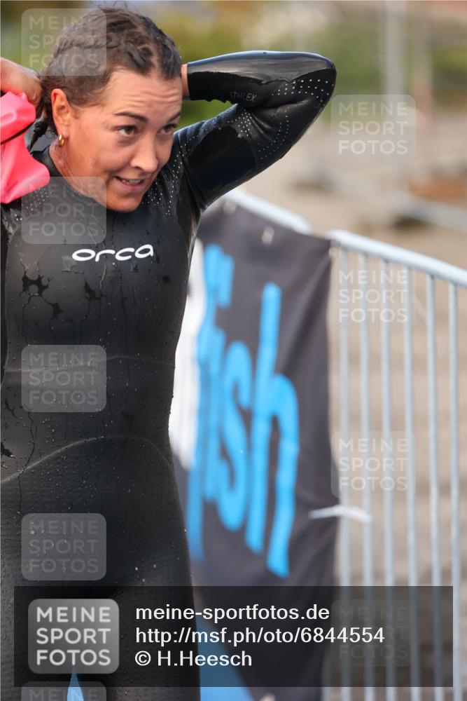 25.08.2024 - Elbe Triathlon Hamburg H.Heesch http://msf.ph/oto/6844554 25.08.2024 08:47:04 Schwimmen 125, 146, 193, 198 meine-sportfotos.de