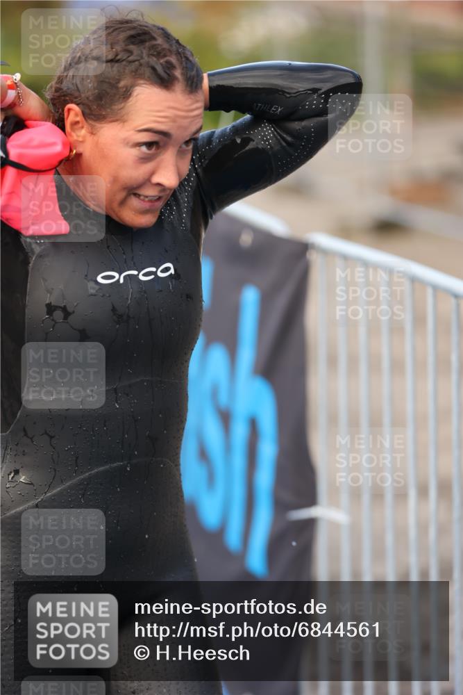 25.08.2024 - Elbe Triathlon Hamburg H.Heesch http://msf.ph/oto/6844561 25.08.2024 08:47:04 Schwimmen 125, 146, 193, 198 meine-sportfotos.de