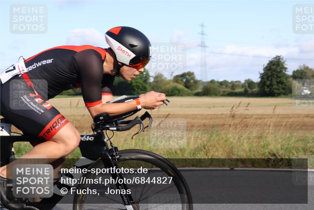 25.08.2024 - Elbe Triathlon Hamburg Fuchs,  Jonas http://msf.ph/oto/6844827 25.08.2024 09:04:47 Radfahren 187 meine-sportfotos.de