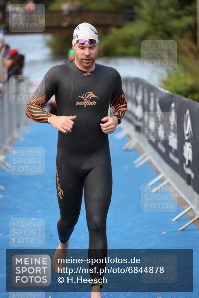 25.08.2024 - Elbe Triathlon Hamburg H.Heesch http://msf.ph/oto/6844878 25.08.2024 08:47:18 Schwimmen 119, 122, 125, 165, 193, 194 meine-sportfotos.de