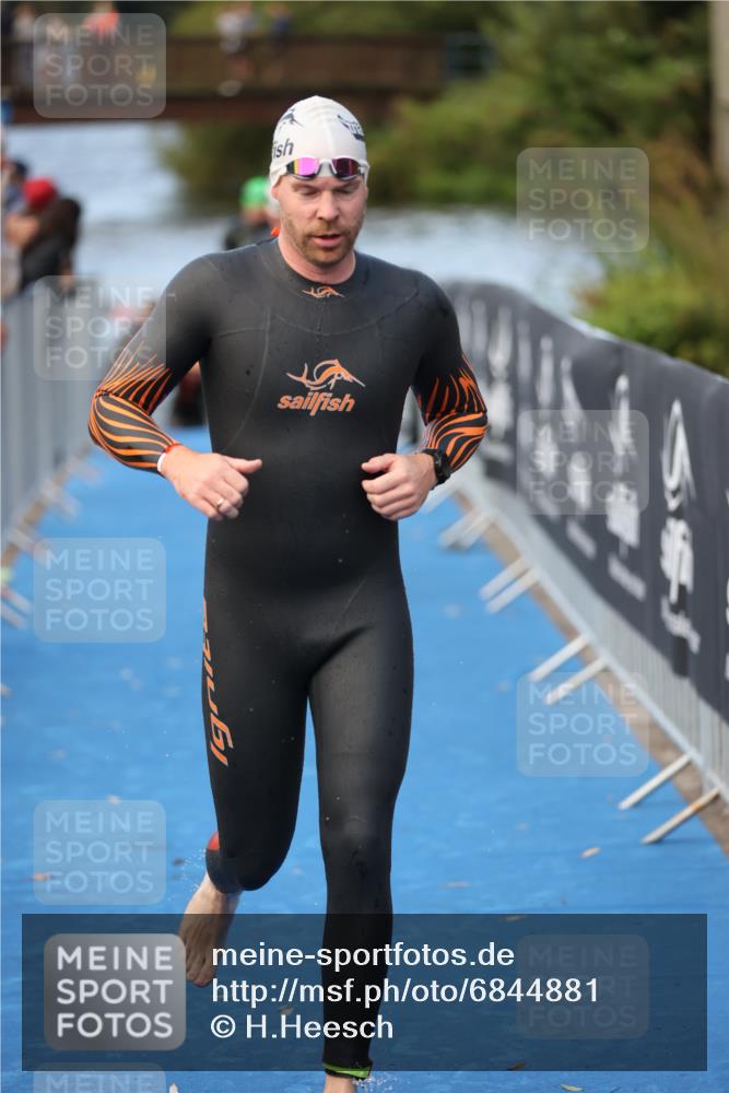 25.08.2024 - Elbe Triathlon Hamburg H.Heesch http://msf.ph/oto/6844881 25.08.2024 08:47:18 Schwimmen 119, 122, 125, 165, 193, 194 meine-sportfotos.de
