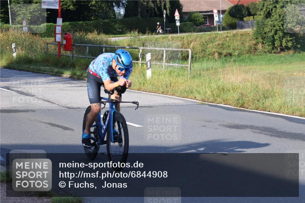 25.08.2024 - Elbe Triathlon Hamburg Fuchs,  Jonas http://msf.ph/oto/6844908 25.08.2024 09:05:16 Radfahren 71 meine-sportfotos.de