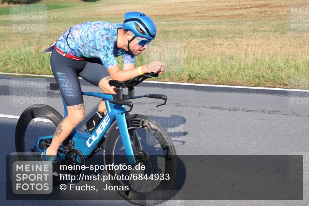 25.08.2024 - Elbe Triathlon Hamburg Fuchs,  Jonas http://msf.ph/oto/6844933 25.08.2024 09:05:17 Radfahren 71 meine-sportfotos.de