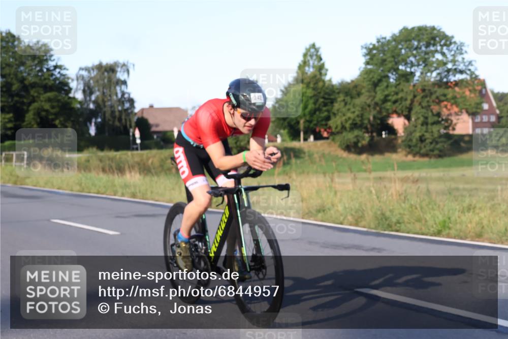 25.08.2024 - Elbe Triathlon Hamburg Fuchs,  Jonas http://msf.ph/oto/6844957 25.08.2024 09:05:34 Radfahren 109, 242, 263, 232 meine-sportfotos.de