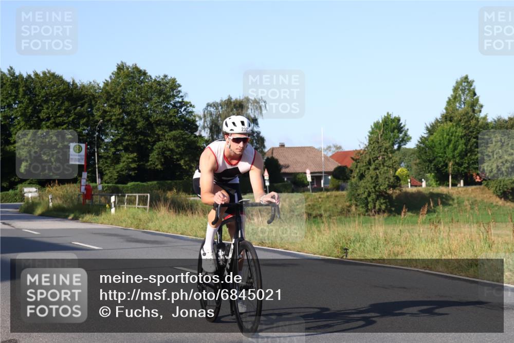25.08.2024 - Elbe Triathlon Hamburg Fuchs,  Jonas http://msf.ph/oto/6845021 25.08.2024 09:05:41 Radfahren 263, 232 meine-sportfotos.de
