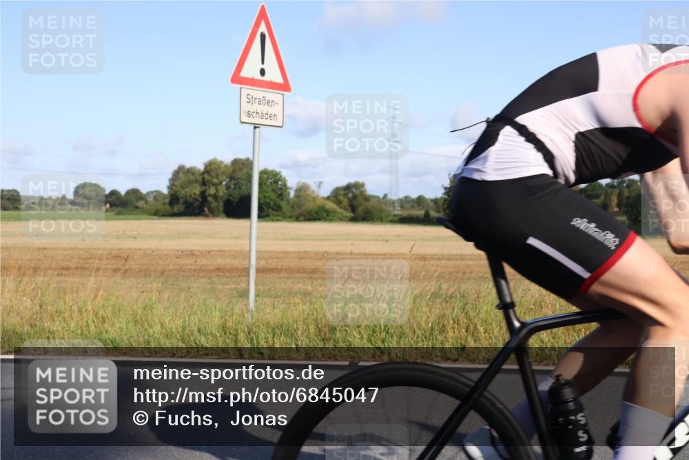 25.08.2024 - Elbe Triathlon Hamburg Fuchs,  Jonas http://msf.ph/oto/6845047 25.08.2024 09:05:42 Radfahren 263, 232 meine-sportfotos.de