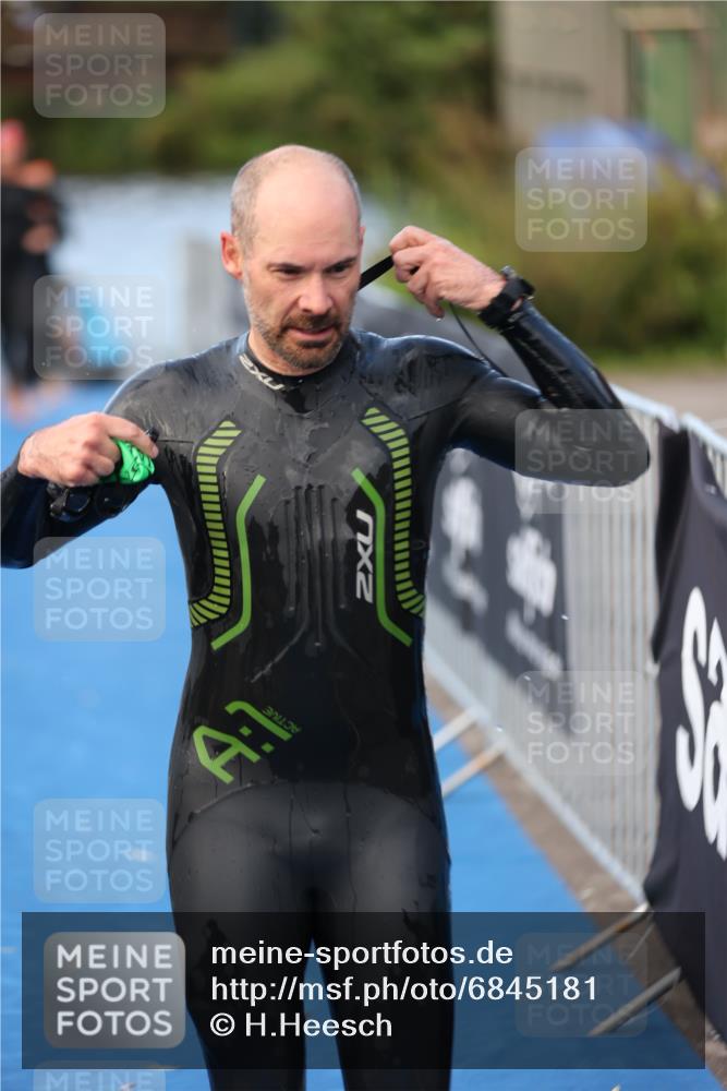 25.08.2024 - Elbe Triathlon Hamburg H.Heesch http://msf.ph/oto/6845181 25.08.2024 08:47:26 Schwimmen 119, 122, 125, 130, 137, 165, 181, 185, 193, 194 meine-sportfotos.de