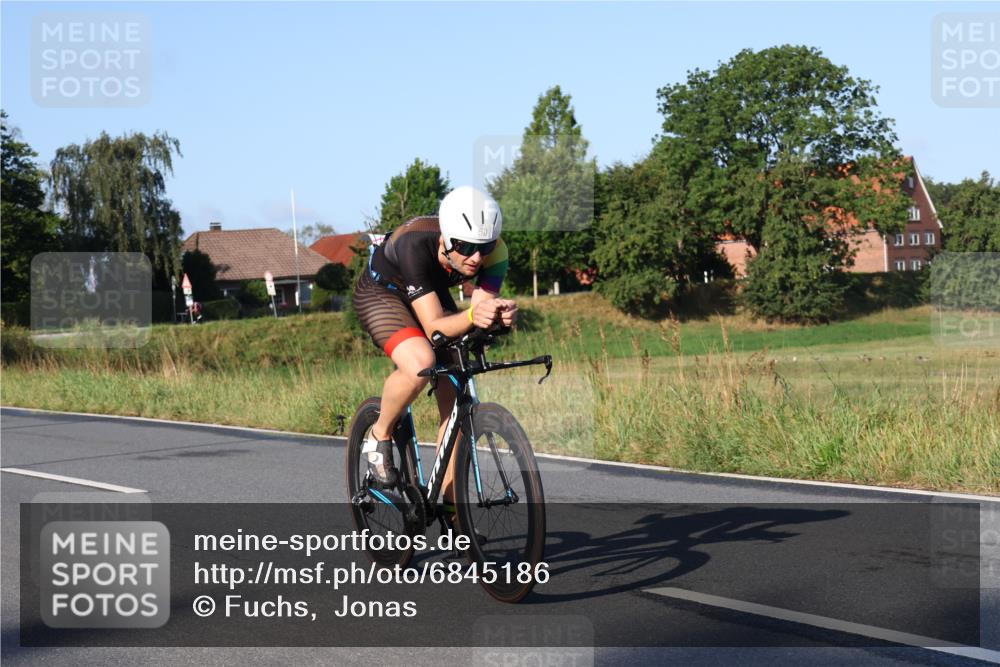 25.08.2024 - Elbe Triathlon Hamburg Fuchs,  Jonas http://msf.ph/oto/6845186 25.08.2024 09:06:01 Radfahren 50, 176 meine-sportfotos.de