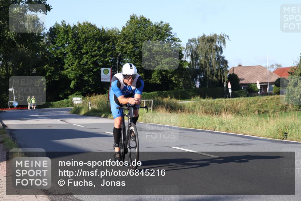25.08.2024 - Elbe Triathlon Hamburg Fuchs,  Jonas http://msf.ph/oto/6845216 25.08.2024 09:06:04 Radfahren 50, 176 meine-sportfotos.de