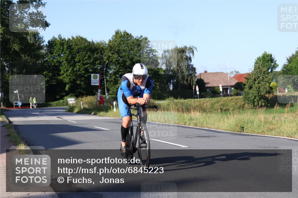 25.08.2024 - Elbe Triathlon Hamburg Fuchs,  Jonas http://msf.ph/oto/6845223 25.08.2024 09:06:04 Radfahren 50, 176 meine-sportfotos.de