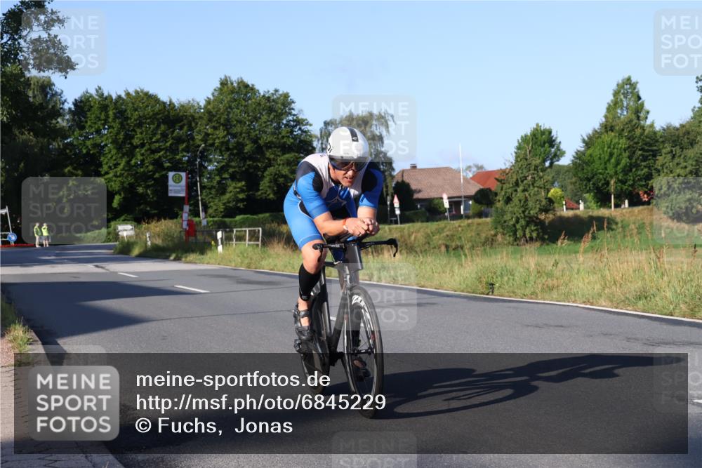 25.08.2024 - Elbe Triathlon Hamburg Fuchs,  Jonas http://msf.ph/oto/6845229 25.08.2024 09:06:04 Radfahren 50, 176 meine-sportfotos.de