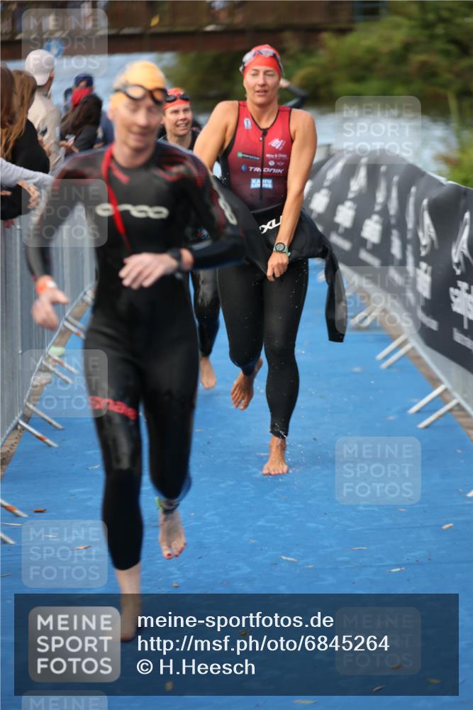 25.08.2024 - Elbe Triathlon Hamburg H.Heesch http://msf.ph/oto/6845264 25.08.2024 08:47:31 Schwimmen 119, 122, 130, 137, 144, 165, 181, 185, 193, 194 meine-sportfotos.de