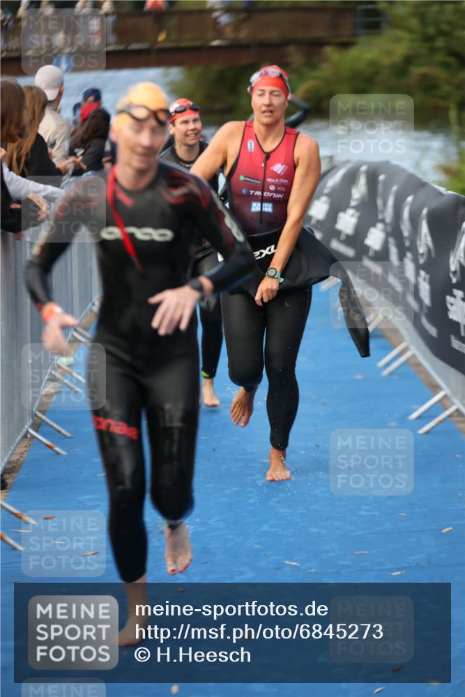 25.08.2024 - Elbe Triathlon Hamburg H.Heesch http://msf.ph/oto/6845273 25.08.2024 08:47:31 Schwimmen 119, 122, 130, 137, 144, 165, 181, 185, 193, 194 meine-sportfotos.de