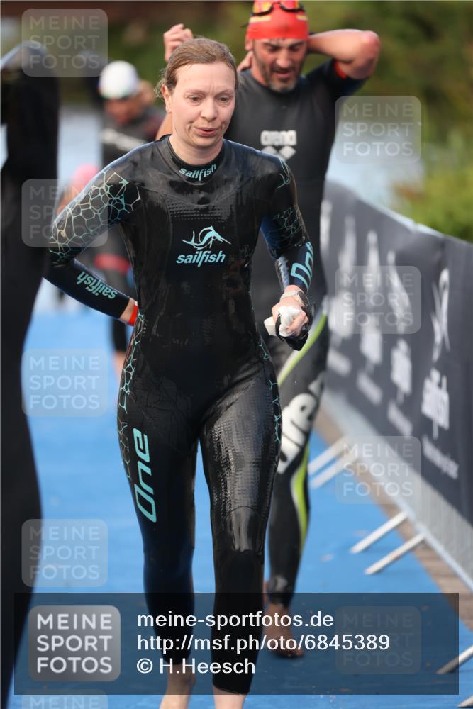 25.08.2024 - Elbe Triathlon Hamburg H.Heesch http://msf.ph/oto/6845389 25.08.2024 08:47:38 Schwimmen 119, 122, 130, 136, 137, 144, 165, 181, 185, 194 meine-sportfotos.de
