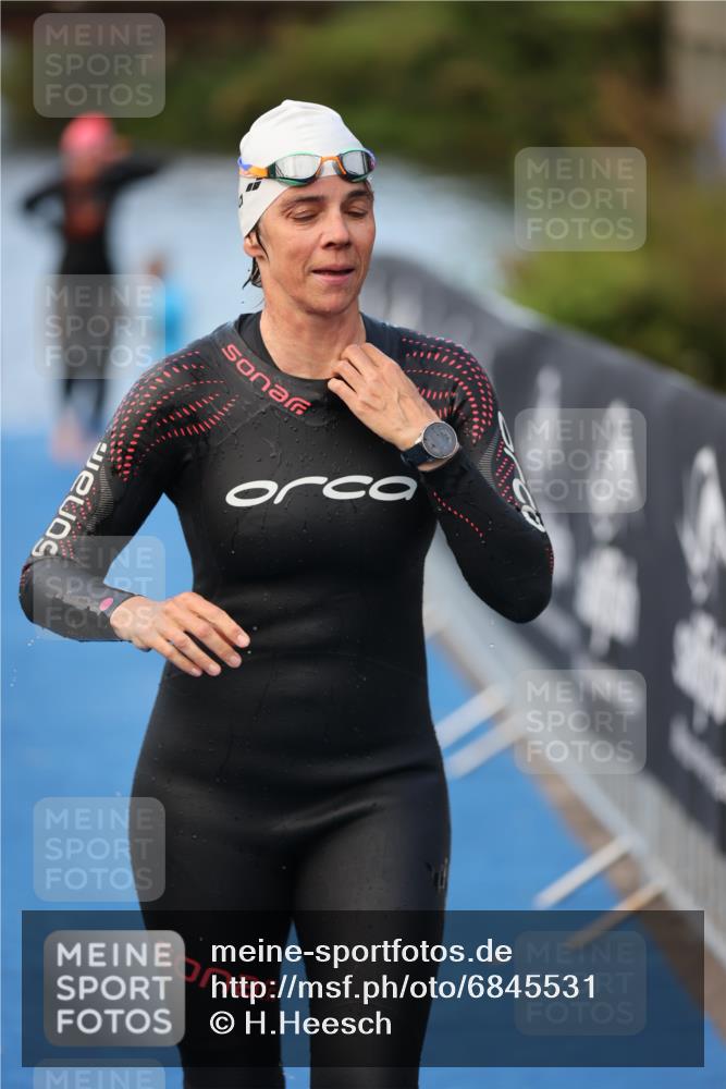 25.08.2024 - Elbe Triathlon Hamburg H.Heesch http://msf.ph/oto/6845531 25.08.2024 08:47:43 Schwimmen 119, 122, 130, 136, 137, 144, 165, 181, 185 meine-sportfotos.de