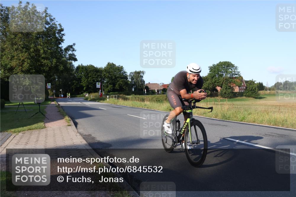 25.08.2024 - Elbe Triathlon Hamburg Fuchs,  Jonas http://msf.ph/oto/6845532 25.08.2024 09:06:43 Radfahren 62, 172 meine-sportfotos.de