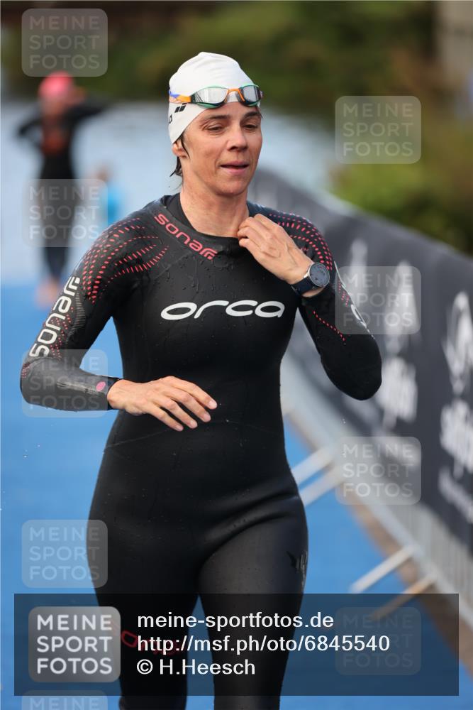25.08.2024 - Elbe Triathlon Hamburg H.Heesch http://msf.ph/oto/6845540 25.08.2024 08:47:43 Schwimmen 119, 122, 130, 136, 137, 144, 165, 181, 185 meine-sportfotos.de