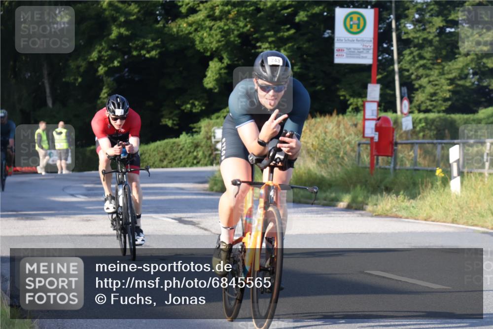 25.08.2024 - Elbe Triathlon Hamburg Fuchs,  Jonas http://msf.ph/oto/6845565 25.08.2024 09:06:55 Radfahren 80, 243, 79, 262 meine-sportfotos.de