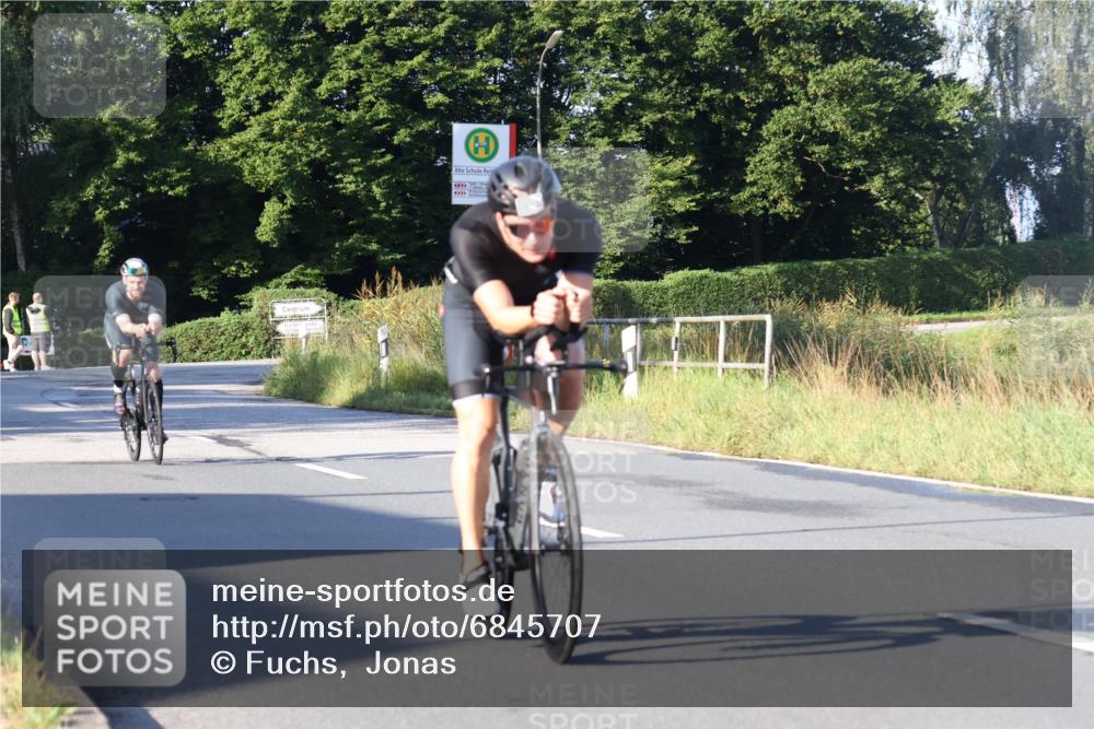 25.08.2024 - Elbe Triathlon Hamburg Fuchs,  Jonas http://msf.ph/oto/6845707 25.08.2024 09:07:08 Radfahren 313, 245 meine-sportfotos.de