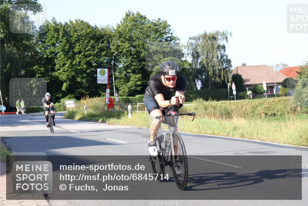 25.08.2024 - Elbe Triathlon Hamburg Fuchs,  Jonas http://msf.ph/oto/6845714 25.08.2024 09:07:08 Radfahren 313, 245 meine-sportfotos.de