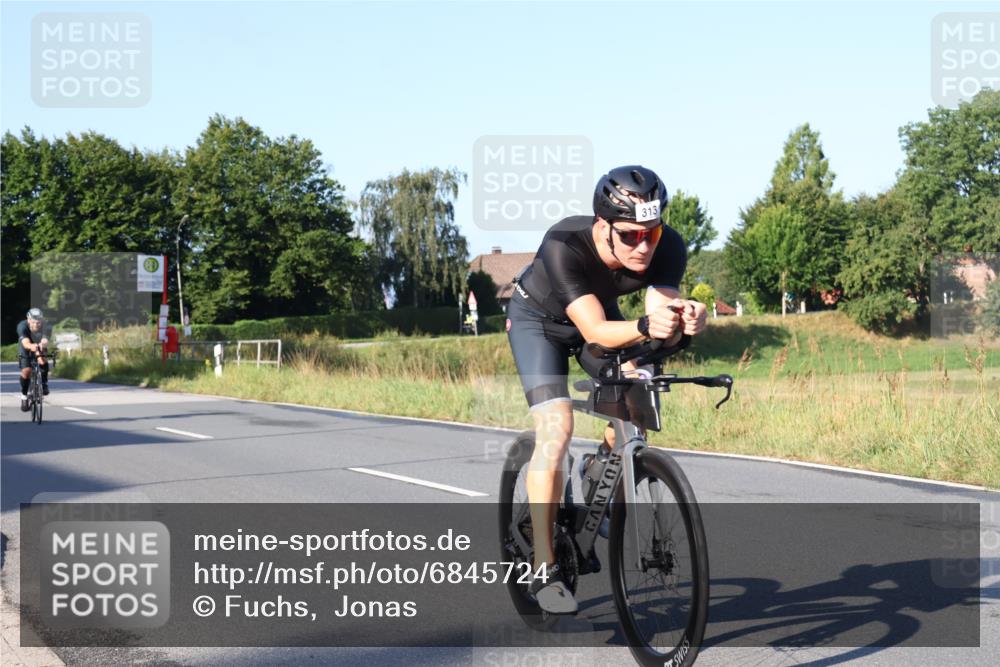 25.08.2024 - Elbe Triathlon Hamburg Fuchs,  Jonas http://msf.ph/oto/6845724 25.08.2024 09:07:08 Radfahren 313, 245 meine-sportfotos.de