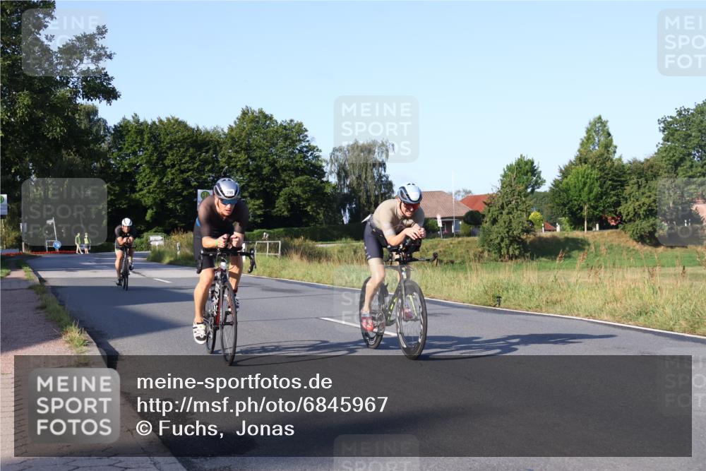 25.08.2024 - Elbe Triathlon Hamburg Fuchs,  Jonas http://msf.ph/oto/6845967 25.08.2024 09:07:29 Radfahren 308, 203, 100, 298, 159, 316 meine-sportfotos.de
