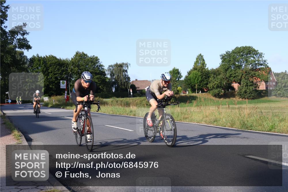 25.08.2024 - Elbe Triathlon Hamburg Fuchs,  Jonas http://msf.ph/oto/6845976 25.08.2024 09:07:29 Radfahren 308, 203, 100, 298, 159, 316 meine-sportfotos.de