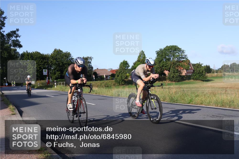 25.08.2024 - Elbe Triathlon Hamburg Fuchs,  Jonas http://msf.ph/oto/6845980 25.08.2024 09:07:29 Radfahren 308, 203, 100, 298, 159, 316 meine-sportfotos.de