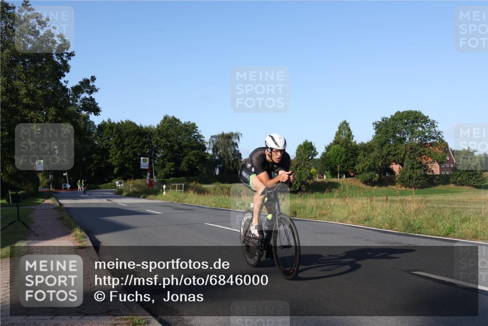 25.08.2024 - Elbe Triathlon Hamburg Fuchs,  Jonas http://msf.ph/oto/6846000 25.08.2024 09:07:30 Radfahren 203, 100, 298, 159, 316, 99 meine-sportfotos.de
