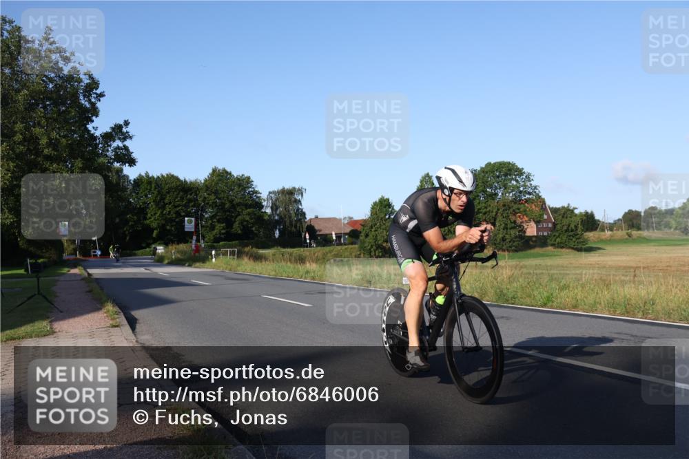 25.08.2024 - Elbe Triathlon Hamburg Fuchs,  Jonas http://msf.ph/oto/6846006 25.08.2024 09:07:30 Radfahren 203, 100, 298, 159, 316, 99 meine-sportfotos.de