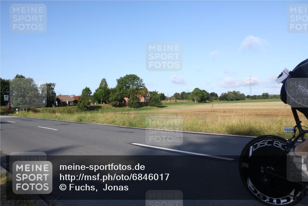 25.08.2024 - Elbe Triathlon Hamburg Fuchs,  Jonas http://msf.ph/oto/6846017 25.08.2024 09:07:31 Radfahren 203, 100, 298, 159, 316, 99 meine-sportfotos.de