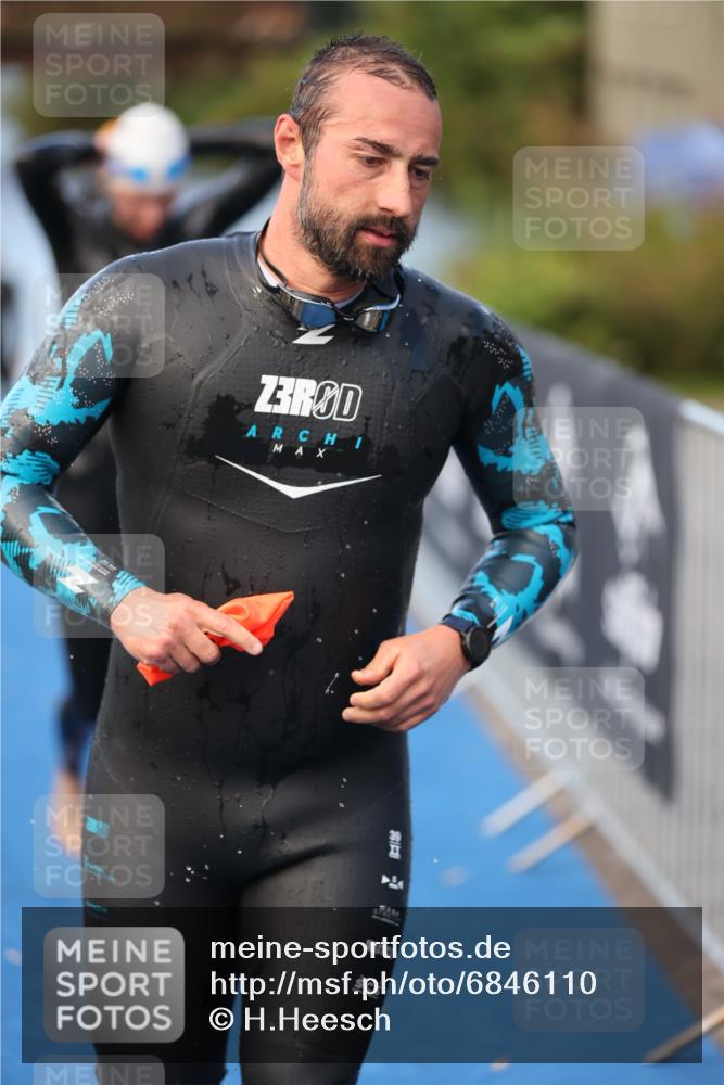 25.08.2024 - Elbe Triathlon Hamburg H.Heesch http://msf.ph/oto/6846110 25.08.2024 08:48:55 Schwimmen 114, 133, 143, 170, 177 meine-sportfotos.de