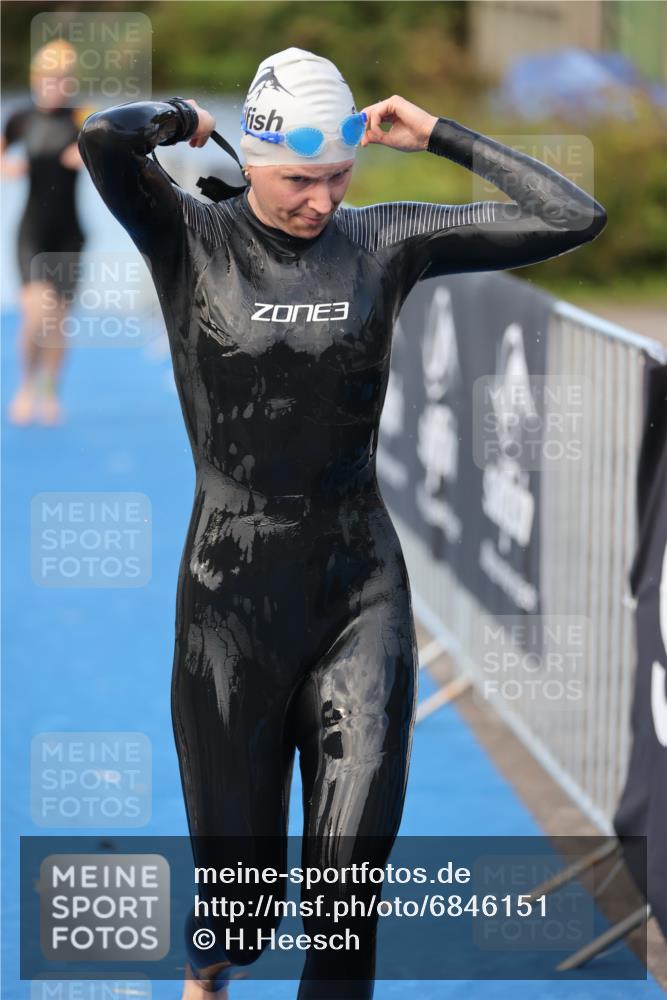 25.08.2024 - Elbe Triathlon Hamburg H.Heesch http://msf.ph/oto/6846151 25.08.2024 08:48:56 Schwimmen 114, 133, 143, 170, 177 meine-sportfotos.de