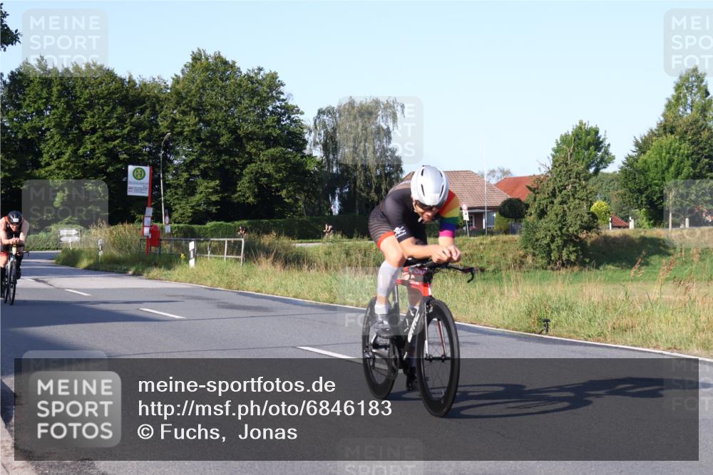 25.08.2024 - Elbe Triathlon Hamburg Fuchs,  Jonas http://msf.ph/oto/6846183 25.08.2024 09:07:47 Radfahren 37, 39, 89, 188, 197, 81 meine-sportfotos.de